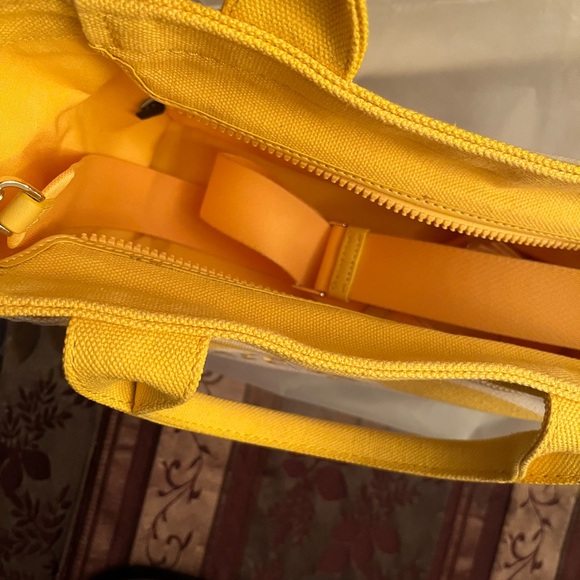 Kate Spade Yellow and Cream Striped shoulder bag new without tags - Picture 3 of 3